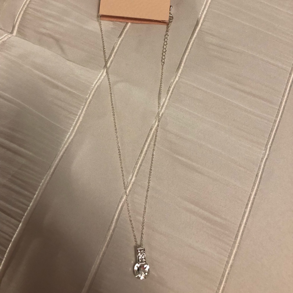 Davids Bridal Necklace - New 8$